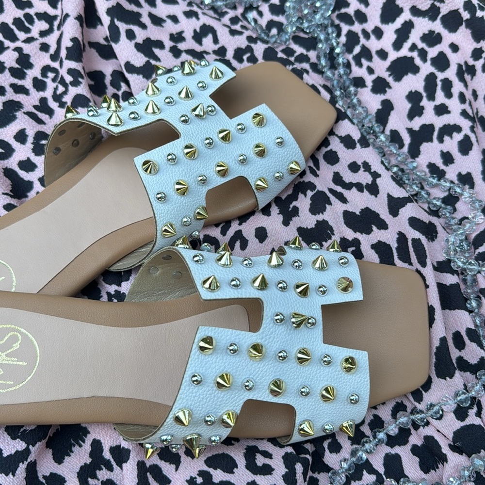 Studded sandals - Picture 5 of 7